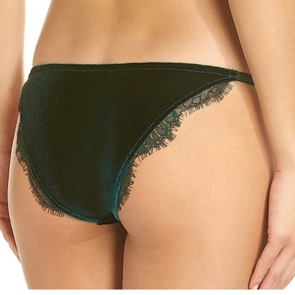 Free People  Hunter green velvet Adella bralette top and matching underwear - Picture 5 of 5